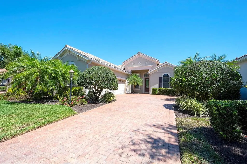 7203 Lake Forest Glen Lakewood Ranch FL 34202