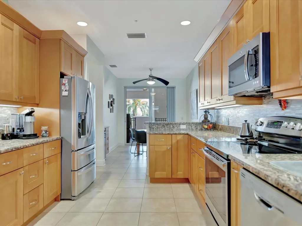 1022 Bellasol Way Apollo Beach FL 33572