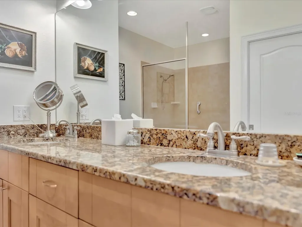 1022 Bellasol Way Apollo Beach FL 33572