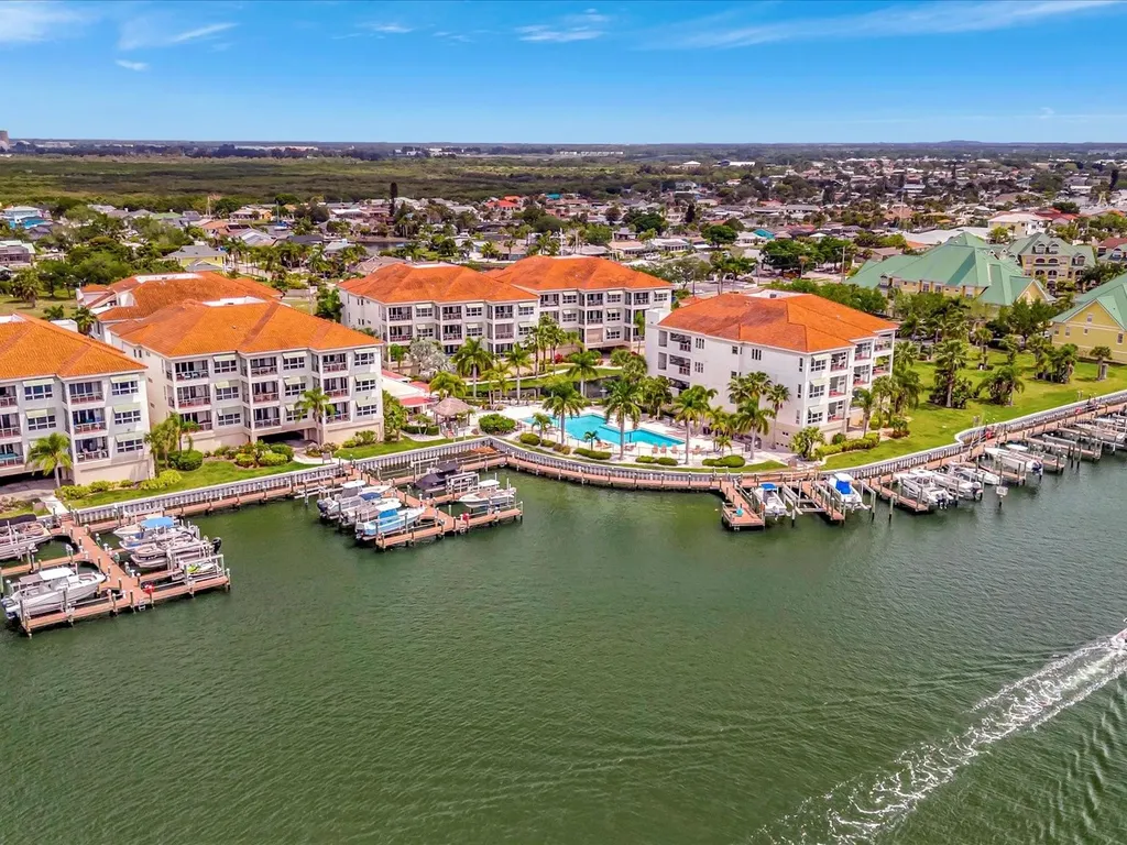 1022 Bellasol Way Apollo Beach FL 33572