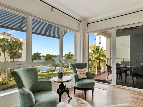 1022 Bellasol Way Apollo Beach FL 33572