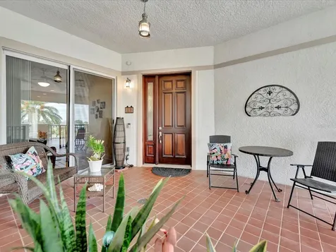 1022 Bellasol Way Apollo Beach FL 33572