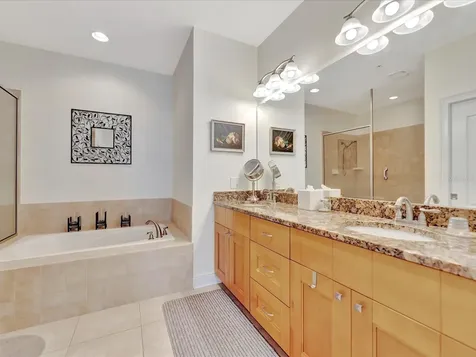 1022 Bellasol Way Apollo Beach FL 33572