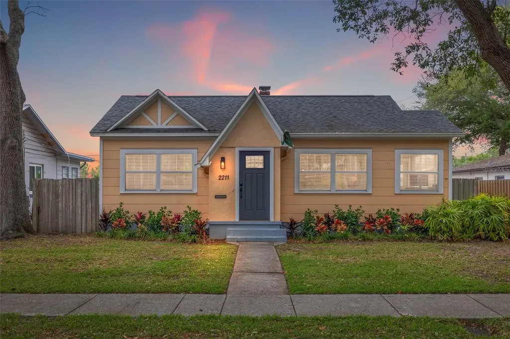 2211 8th Avenue N St Petersburg FL 33713