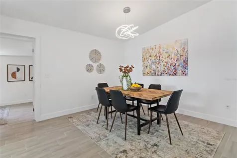 4957 Santa Rosa Drive Orlando FL 32807