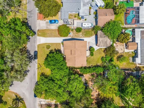 8115 N Lynn Avenue Tampa FL 33604