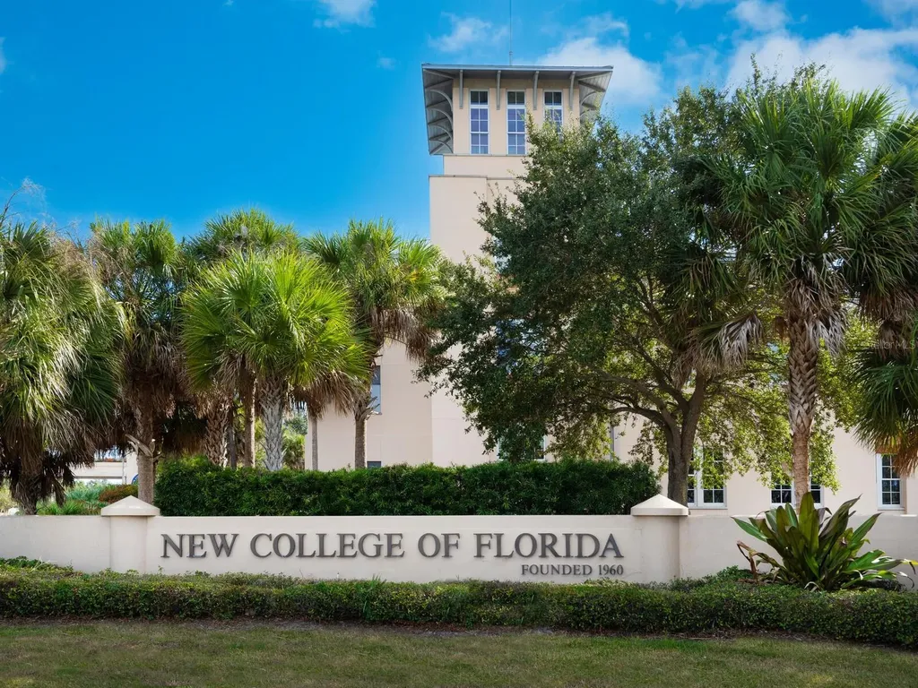 1611 4th Street Sarasota FL 34236