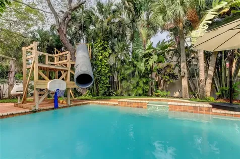10272 Cypress Circle Seminole FL 33777