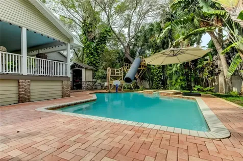 10272 Cypress Circle Seminole FL 33777