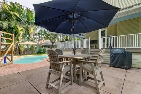 10272 Cypress Circle Seminole FL 33777