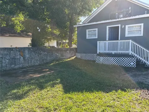 2907 N 17th Street Tampa FL 33605