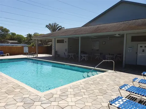 2581 W Brook Lane Clearwater FL 33761