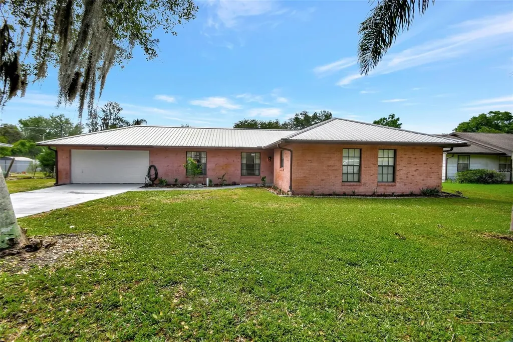 30 Poinsettia Drive Deland FL 32724