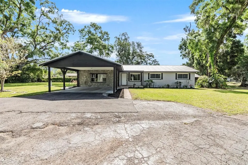 402 Faithway Drive Seffner FL 33584