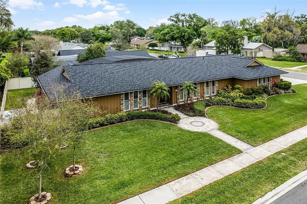 225 W Spring Lake Drive Altamonte Springs FL 32714