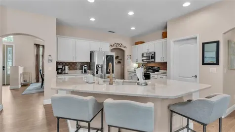 158 Costa Loop Auburndale FL 33823