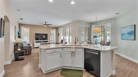 158 Costa Loop Auburndale FL 33823