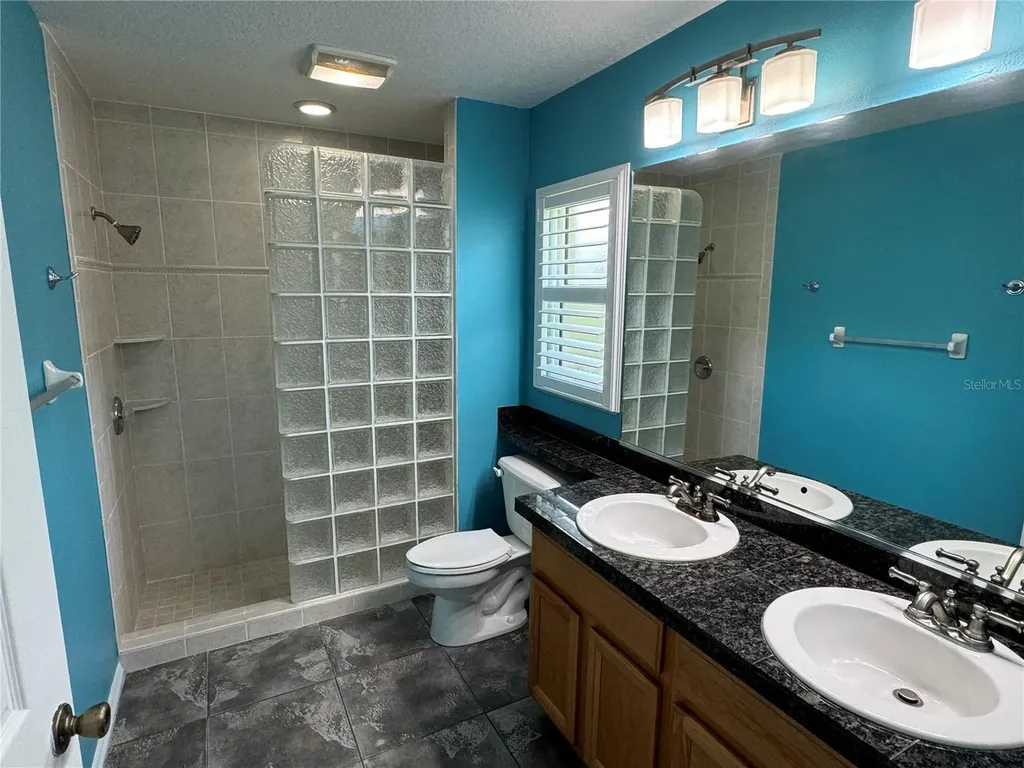 5009 Sturbridge Court Sarasota FL 34238