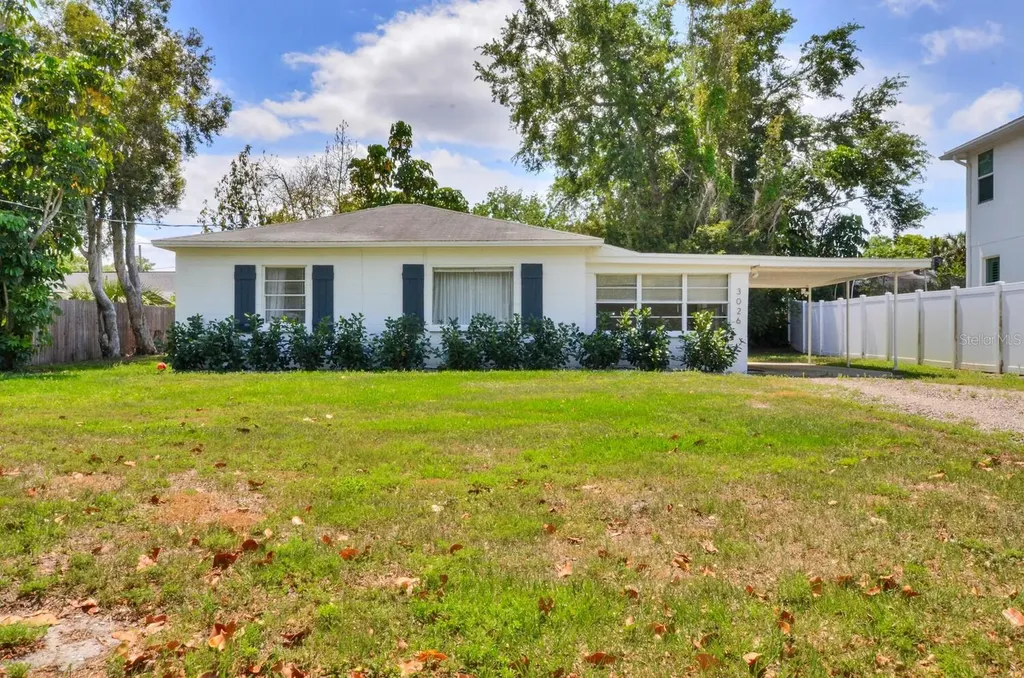 3026 W Van Buren Drive Tampa FL 33611