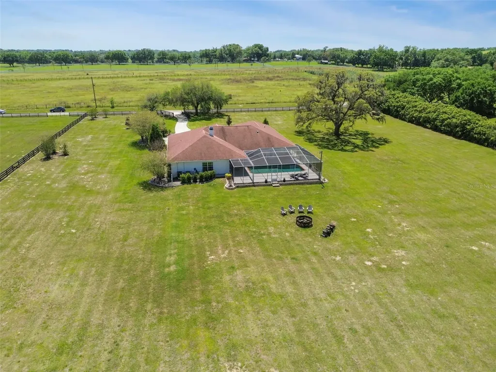 36549 Laurel Oaks Lane Dade City FL 33525