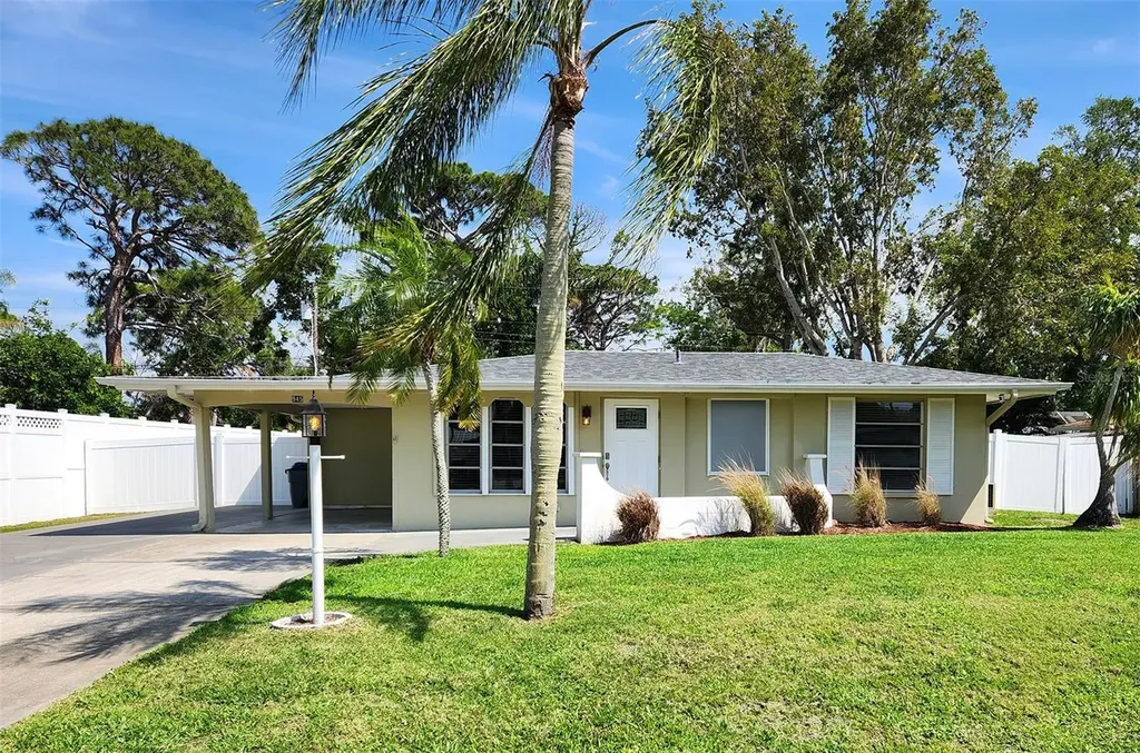 945 Piedmont Road Venice FL 34293
