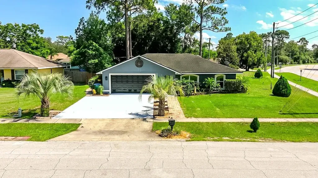 3201 Hallam Street Deltona FL 32738