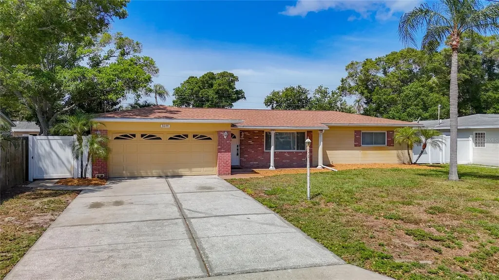 3644 60th Street N St Petersburg FL 33710
