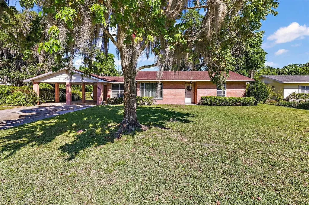 1012 Lee Street Leesburg FL 34748