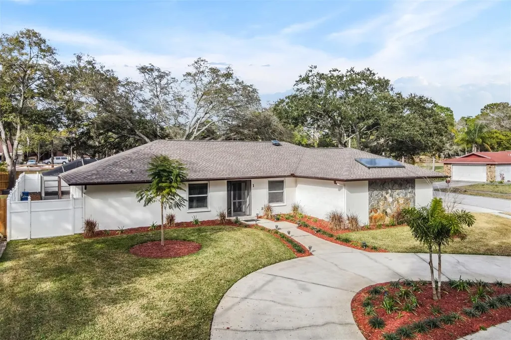 1 Fernery Lane Safety Harbor FL 34695