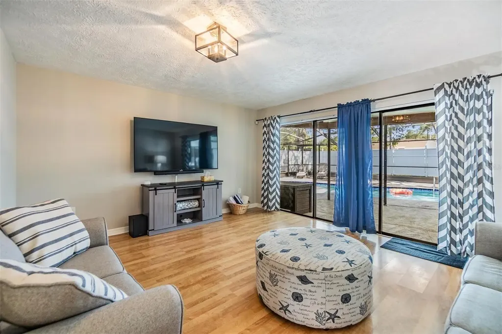 1 Fernery Lane Safety Harbor FL 34695