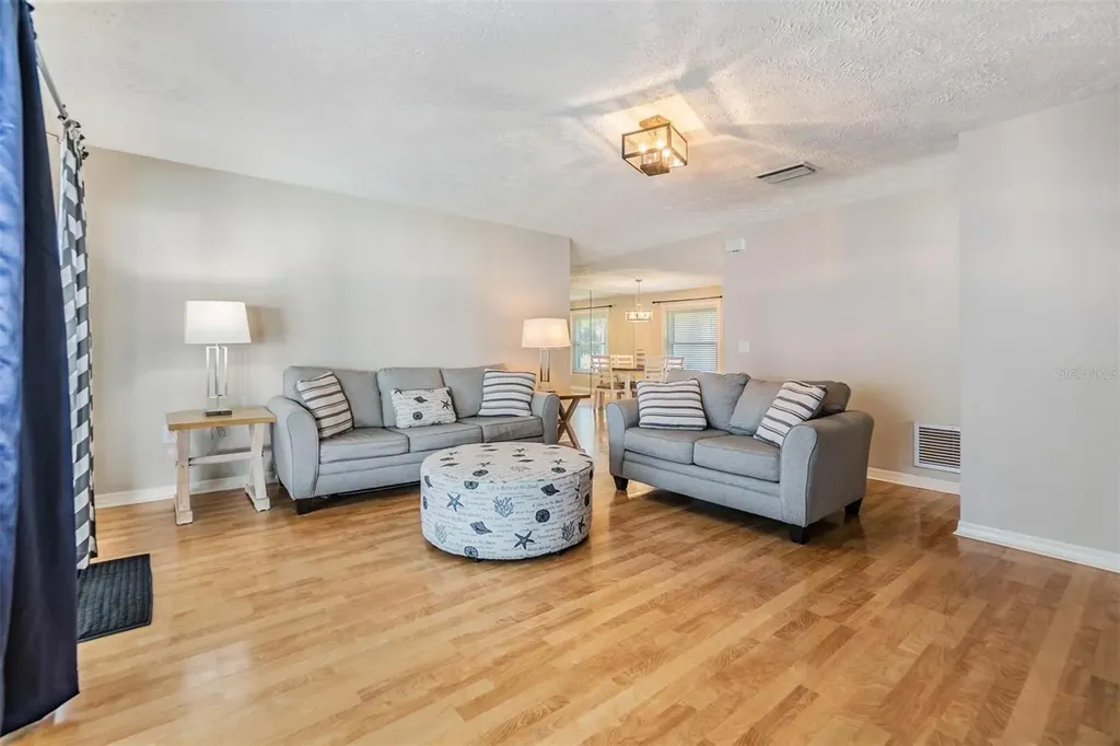 1 Fernery Lane Safety Harbor FL 34695