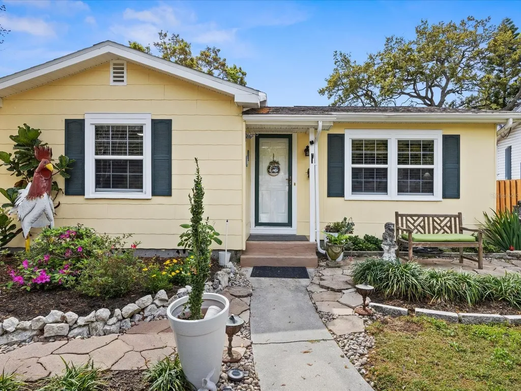 1500 40th Avenue N St Petersburg FL 33703
