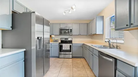 3125 Holland Drive Orlando FL 32825
