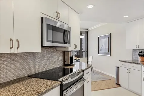 1211 Gulf Of Mexico Drive Longboat Key FL 34228
