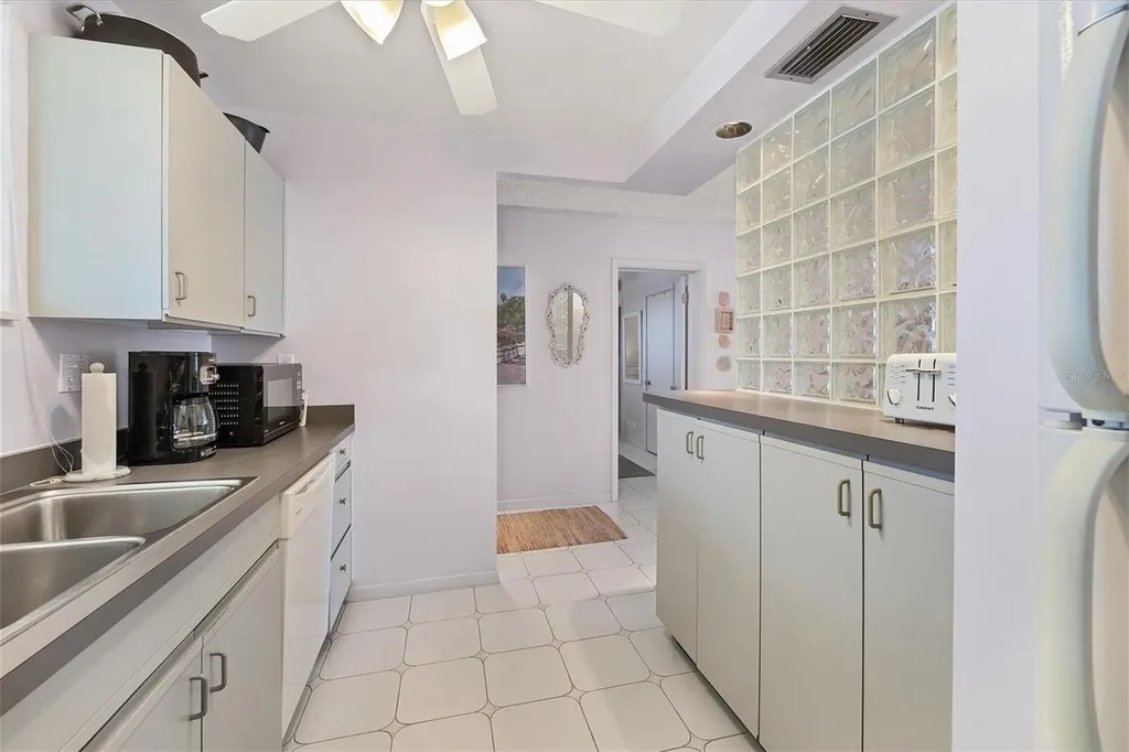 500 S Washington Drive Sarasota FL 34236