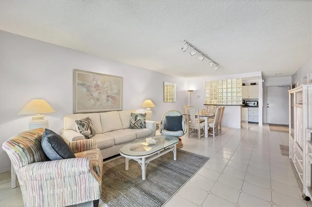 500 S Washington Drive Sarasota FL 34236