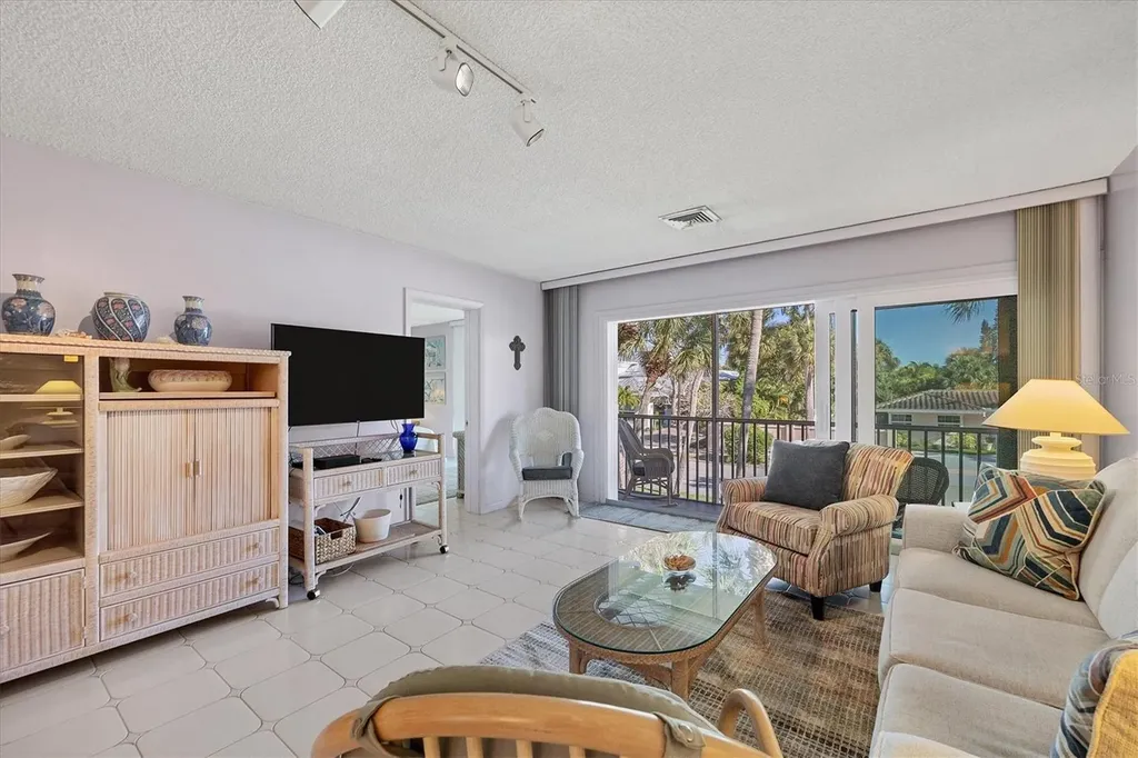 500 S Washington Drive Sarasota FL 34236
