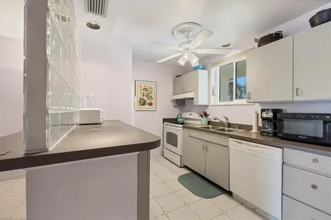 500 S Washington Drive Sarasota FL 34236