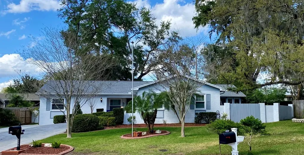 2205 Boxwood Way Brandon FL 33511