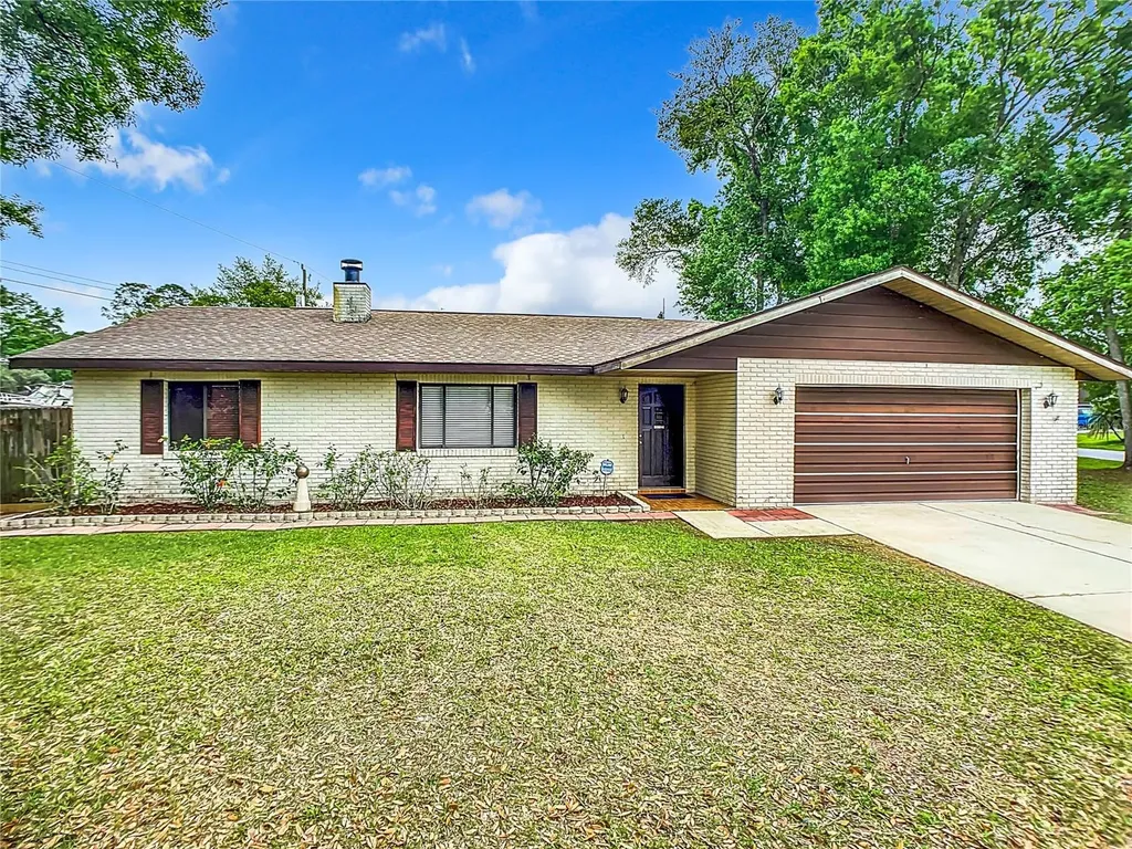 3303 Queen Palm Drive Edgewater FL 32141
