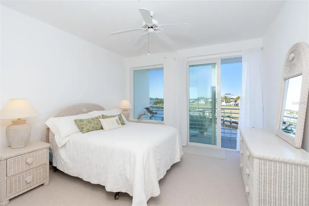 8280 Harborside Circle Englewood FL 34224