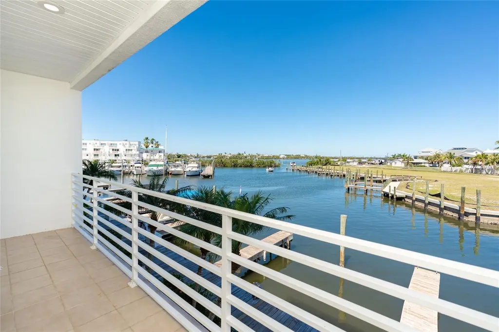 8280 Harborside Circle Englewood FL 34224