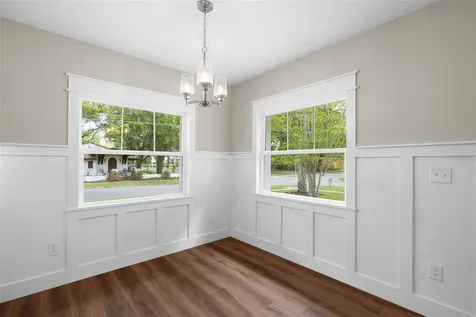 853 N Clayton Street Mount Dora FL 32757