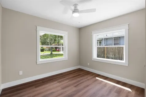 853 N Clayton Street Mount Dora FL 32757