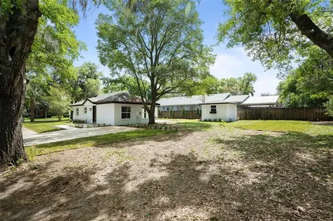 853 N Clayton Street Mount Dora FL 32757