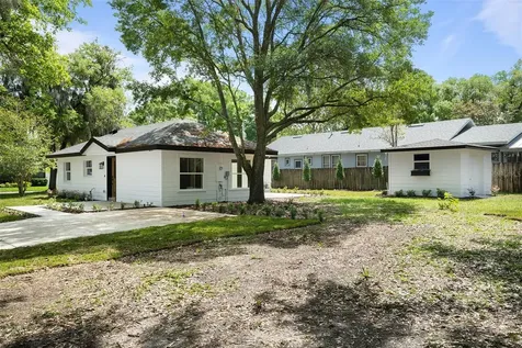 853 N Clayton Street Mount Dora FL 32757