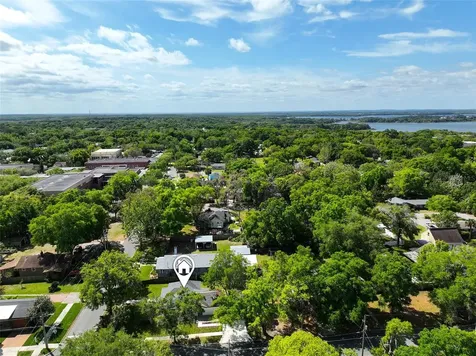 853 N Clayton Street Mount Dora FL 32757