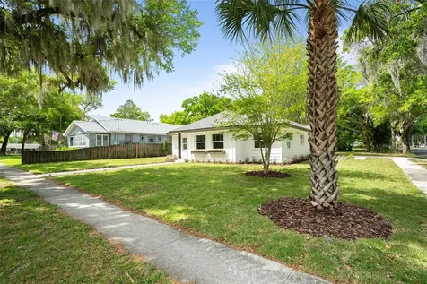 853 N Clayton Street Mount Dora FL 32757