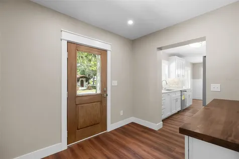 853 N Clayton Street Mount Dora FL 32757