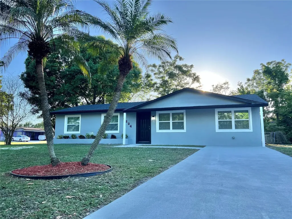 2224 La Due Court Orlando FL 32811